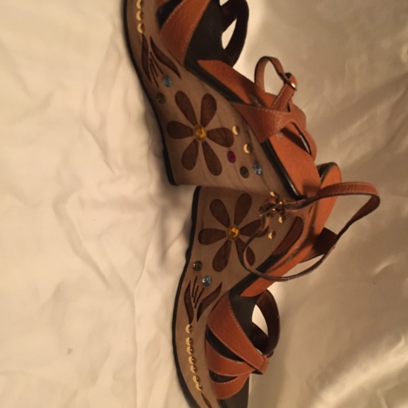 Leather Wedge platform embellished shoes - Picture 5 of 11